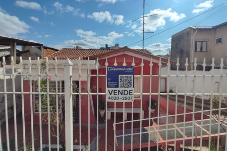 Casa à venda com 262m², 2 quartos e 2 vagasPLACA INSTALADA NA FACHADA