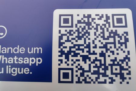 Casa à venda com 262m², 2 quartos e 2 vagasPLACA INSTALADA NA FACHADA