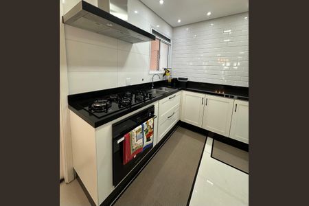 Apartamento à venda com 105m², 3 quartos e 2 vagasCozinha