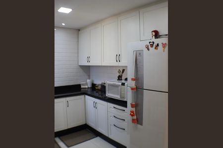 Apartamento à venda com 105m², 3 quartos e 2 vagasCozinha