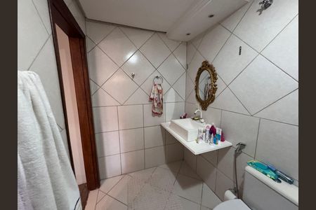 Casa à venda com 200m², 3 quartos e 1 vagaBanheiro da Suíte