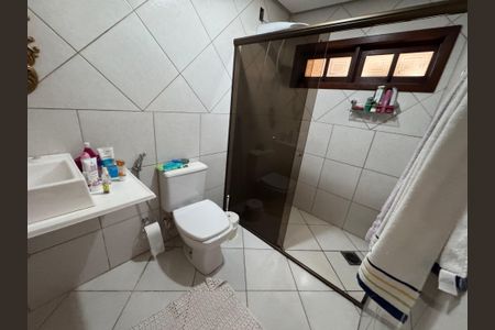 Casa à venda com 200m², 3 quartos e 1 vagaBanheiro da Suíte