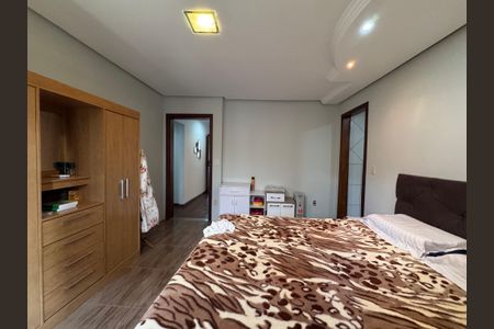 Casa à venda com 200m², 3 quartos e 1 vagaSuíte