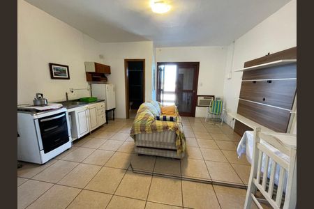 Casa à venda com 200m², 3 quartos e 1 vagaCobertura/Cozinha