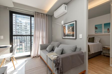 Apartamento à venda com 27m², 1 quarto e sem vaga Apartamento à venda com 27m², 1 quarto e sem vagaSala