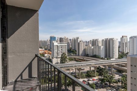 Apartamento à venda com 27m², 1 quarto e sem vaga Apartamento à venda com 27m², 1 quarto e sem vagaVaranda