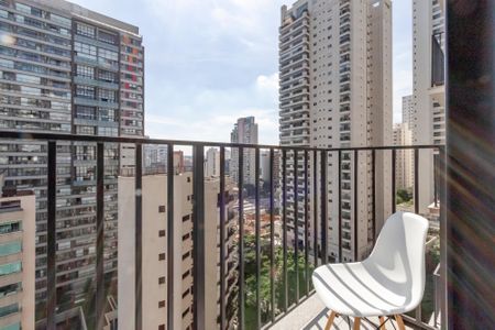 Apartamento à venda com 27m², 1 quarto e sem vaga Apartamento à venda com 27m², 1 quarto e sem vagaVaranda