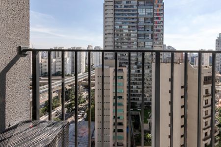 Apartamento à venda com 27m², 1 quarto e sem vaga Apartamento à venda com 27m², 1 quarto e sem vagaVaranda