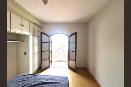 Casa à venda com 157m², 3 quartos e 3 vagas Casa à venda com 157m², 3 quartos e 3 vagasSuite