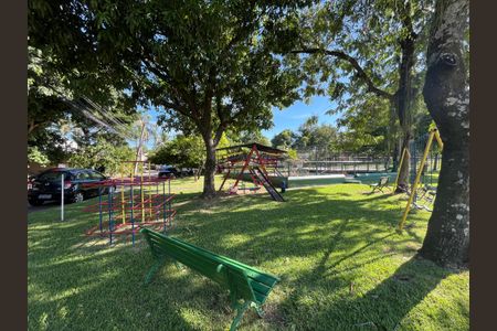 Casa de condomínio à venda com 219m², 3 quartos e 1 vagaÁrea comum - Playground