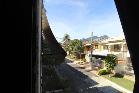 Casa de condomínio à venda com 219m², 3 quartos e 1 vagaChurrasqueira - Vista