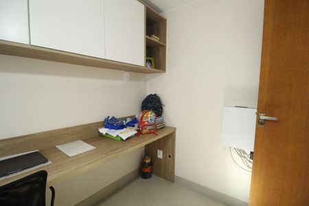 Casa de condomínio à venda com 219m², 3 quartos e 1 vagaQuarto 1