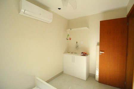 Casa de condomínio à venda com 219m², 3 quartos e 1 vagaQuarto 3