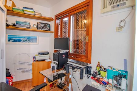 Apartamento à venda com 134m², 3 quartos e 2 vagas Apartamento à venda com 134m², 3 quartos e 2 vagasQuarto de Serviço