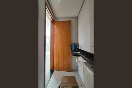 Apartamento à venda com 46m², 2 quartos e 1 vaga Apartamento à venda com 46m², 2 quartos e 1 vagaBanheiro