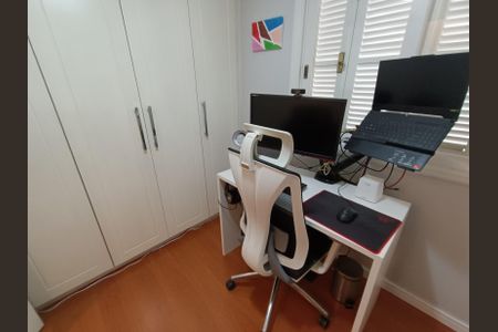 Casa à venda com 173m², 4 quartos e 3 vagasEscritório