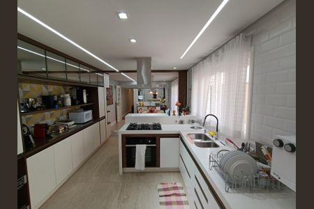 Casa à venda com 173m², 4 quartos e 3 vagasCozinha