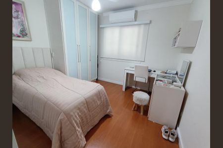 Casa à venda com 173m², 4 quartos e 3 vagasSuíte 1