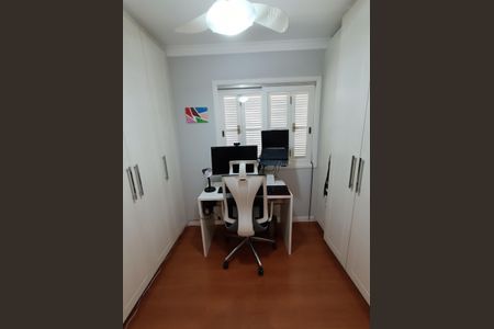 Casa à venda com 173m², 4 quartos e 3 vagasEscritório