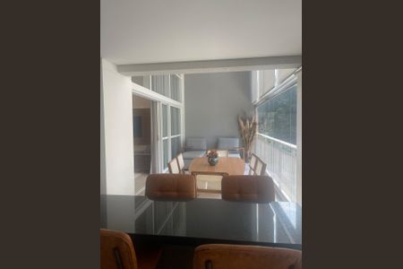 Apartamento à venda com 238m², 3 quartos e 4 vagas