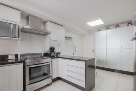 Apartamento à venda com 182m², 3 quartos e 3 vagas