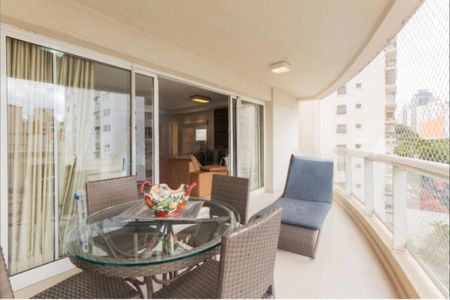 Apartamento à venda com 182m², 3 quartos e 3 vagas