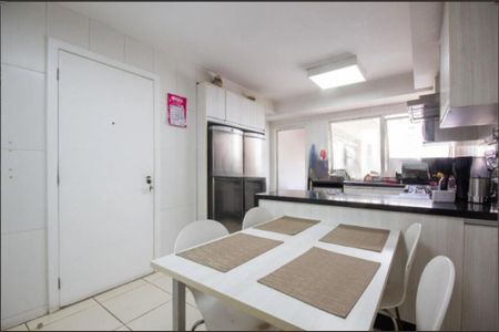 Apartamento à venda com 182m², 3 quartos e 3 vagas