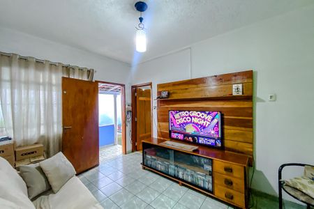 Casa à venda com 152m², 2 quartos e 2 vagasSala