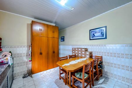 Casa à venda com 152m², 2 quartos e 2 vagasCozinha