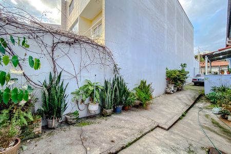 Casa à venda com 152m², 2 quartos e 2 vagasÁrea externa