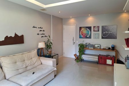 Apartamento à venda com 120m², 3 quartos e 1 vagaSala