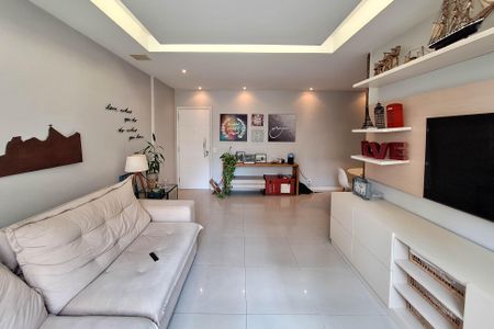 Apartamento à venda com 120m², 3 quartos e 1 vagaSala