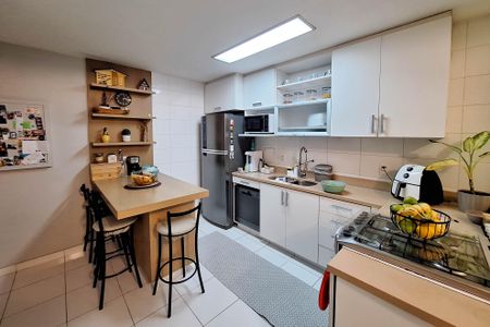 Apartamento à venda com 120m², 3 quartos e 1 vagaCozinha