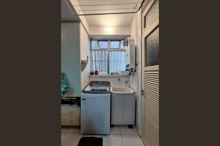 Apartamento à venda com 120m², 3 quartos e 1 vagaÁrea de Serviço