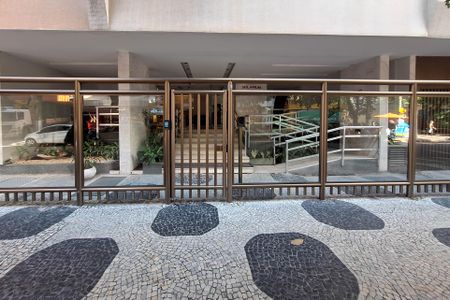 Apartamento à venda com 120m², 3 quartos e 1 vagaFachada