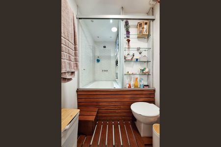 Apartamento à venda com 120m², 3 quartos e 1 vagaBanheiro da Suíte