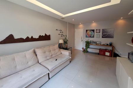 Apartamento à venda com 120m², 3 quartos e 1 vagaSala