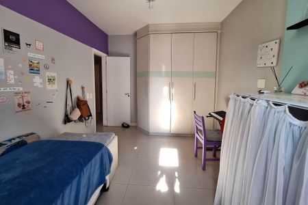 Apartamento à venda com 120m², 3 quartos e 1 vagaQuarto 2