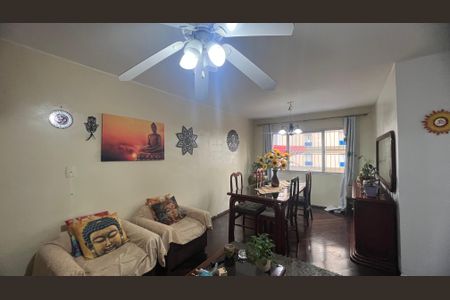 Apartamento à venda com 75m², 2 quartos e 1 vagaSala