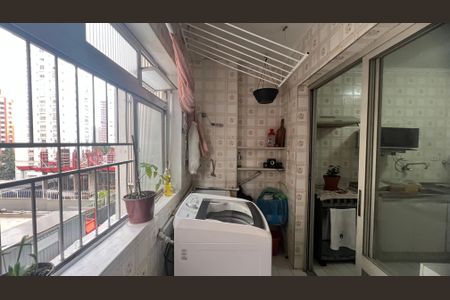 Apartamento à venda com 75m², 2 quartos e 1 vagaÁrea de Serviço