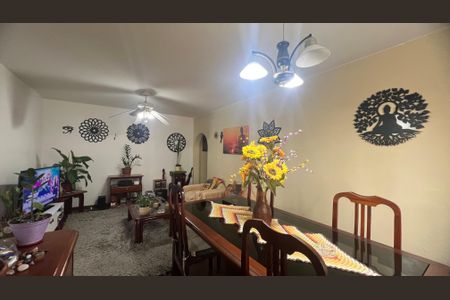 Apartamento à venda com 75m², 2 quartos e 1 vagaSala de Jantar