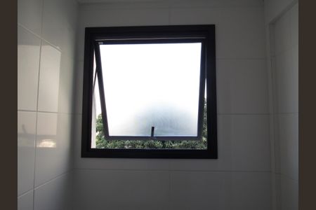 Apartamento à venda com 82m², 2 quartos e 2 vagasBanheiro da Suíte