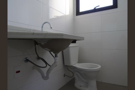 Apartamento à venda com 82m², 2 quartos e 2 vagasBanheiro da Suíte