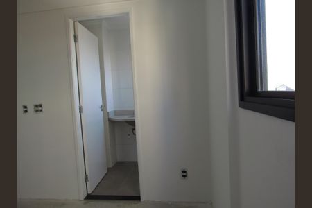 Apartamento à venda com 82m², 2 quartos e 2 vagasSuíte