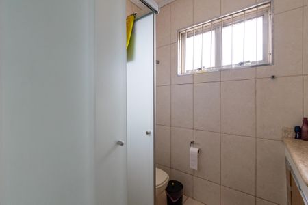 Casa à venda com 200m², 4 quartos e 3 vagas Casa à venda com 200m², 4 quartos e 3 vagasBanheiro Social