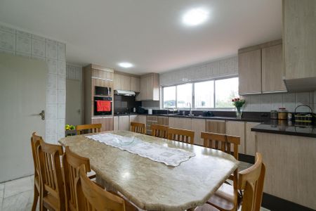 Casa à venda com 200m², 4 quartos e 3 vagas Casa à venda com 200m², 4 quartos e 3 vagasCozinha