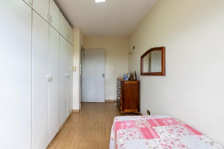 Casa à venda com 200m², 4 quartos e 3 vagas Casa à venda com 200m², 4 quartos e 3 vagasQuarto 1
