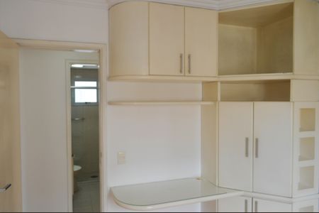 Apartamento para alugar com 87m², 3 quartos e 2 vagasQuarto 2 Suite