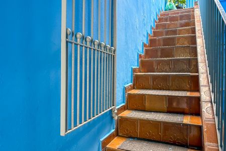 Casa à venda com 367m², 2 quartos e 2 vagasEscada Casas 2