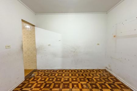 Casa à venda com 367m², 2 quartos e 2 vagasSala